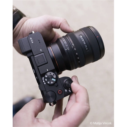 SONY 16-25mm f/2.8 FE G objektív