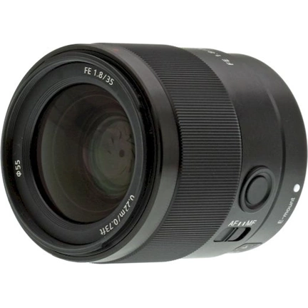 SONY 35mm f/1.8 FE